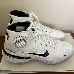 NWOT no box. Nike Alpha Huarache Cleats. Men’s size 9.5